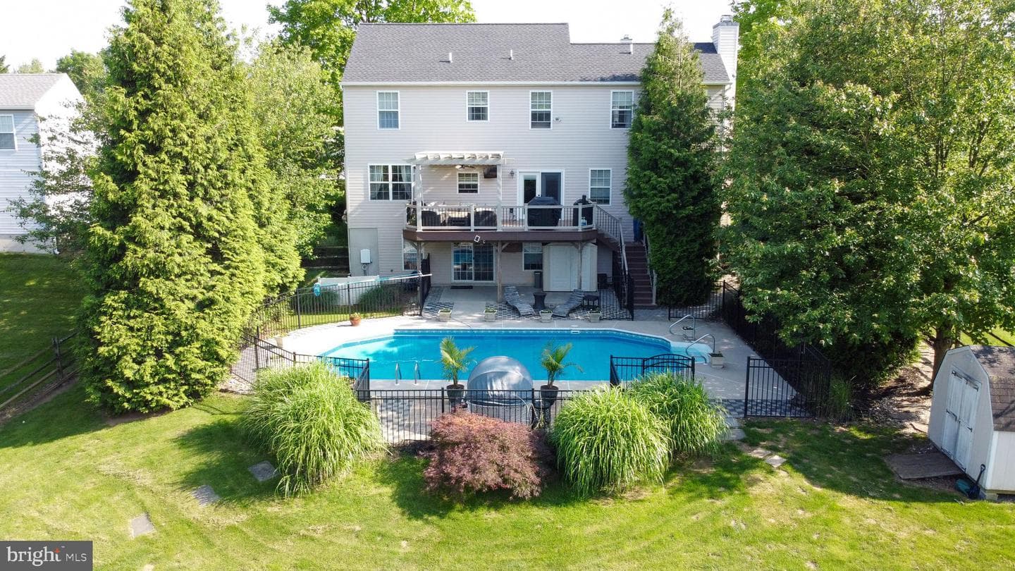 206 John Stevens Dr photo 45