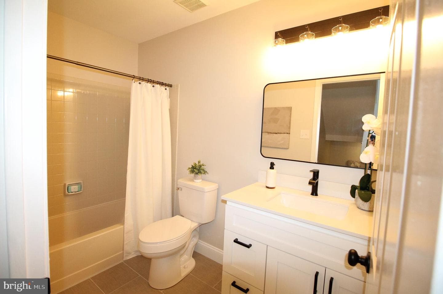 65 E Jonathan Court #65 photo 26
