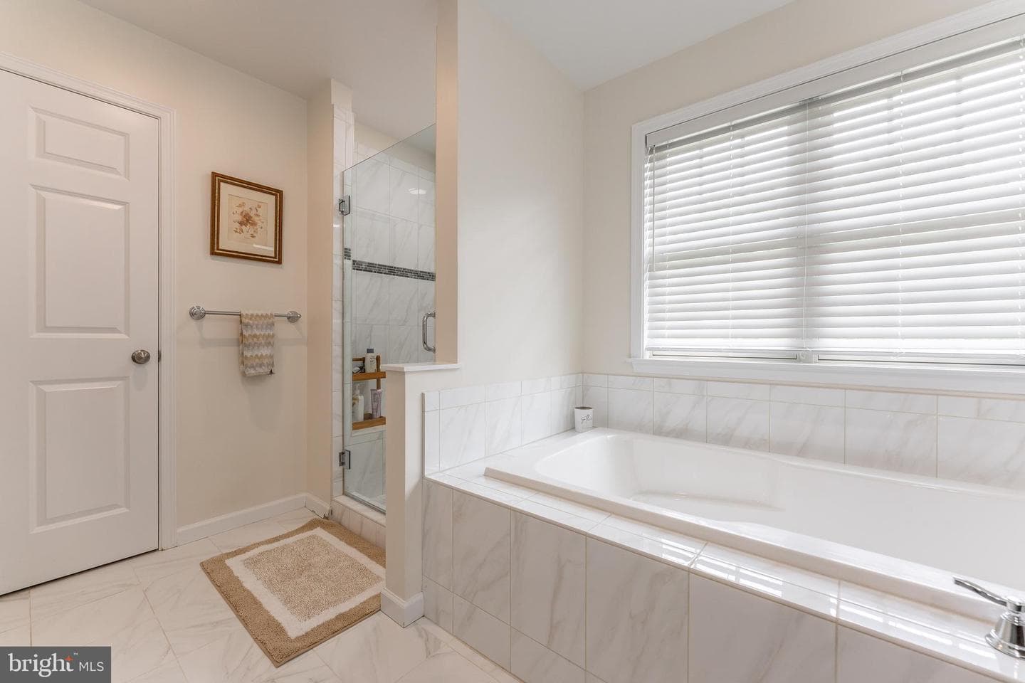 975 S Waterloo Road photo 40