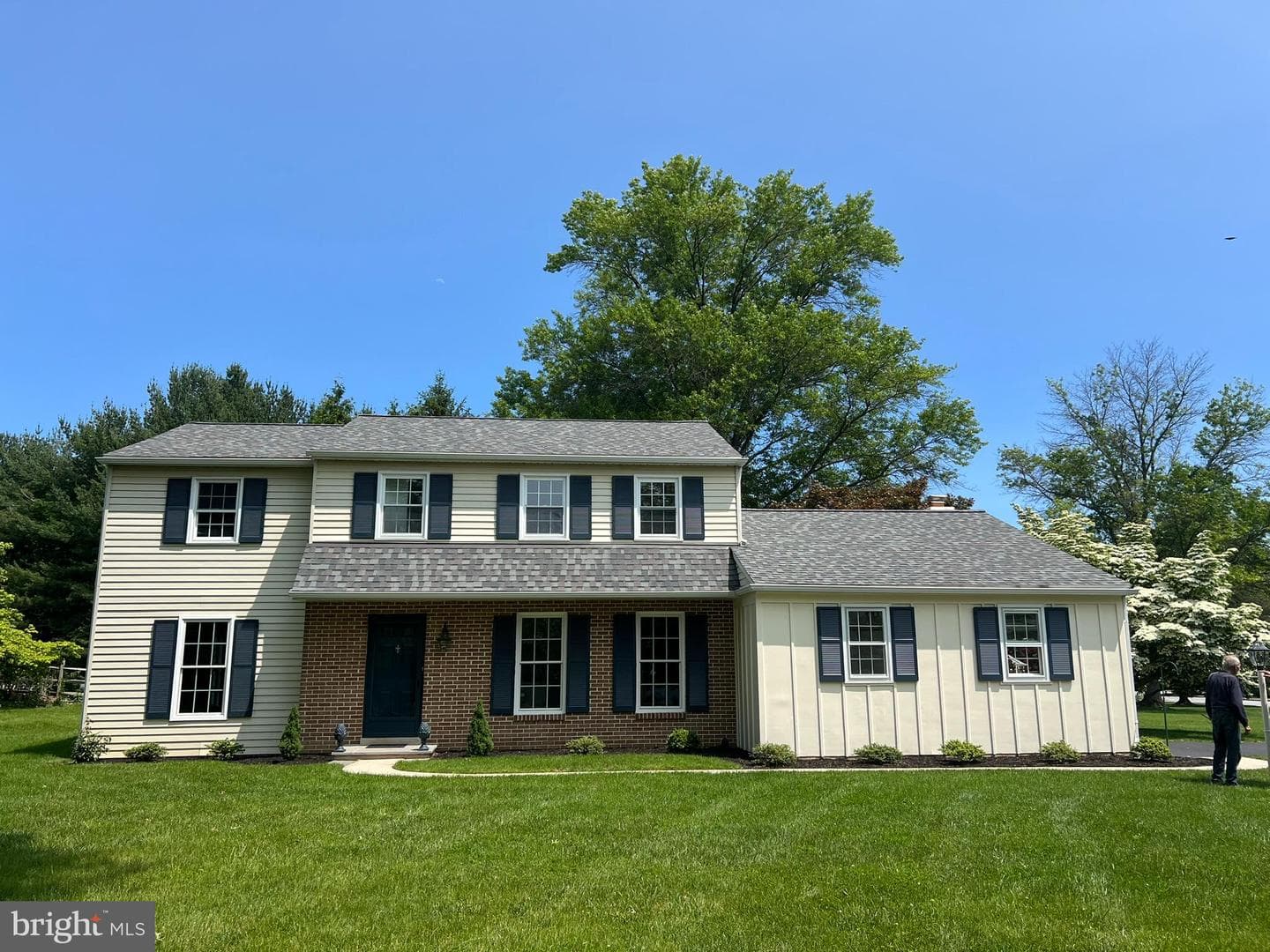 7 Foxcroft Drive photo 1