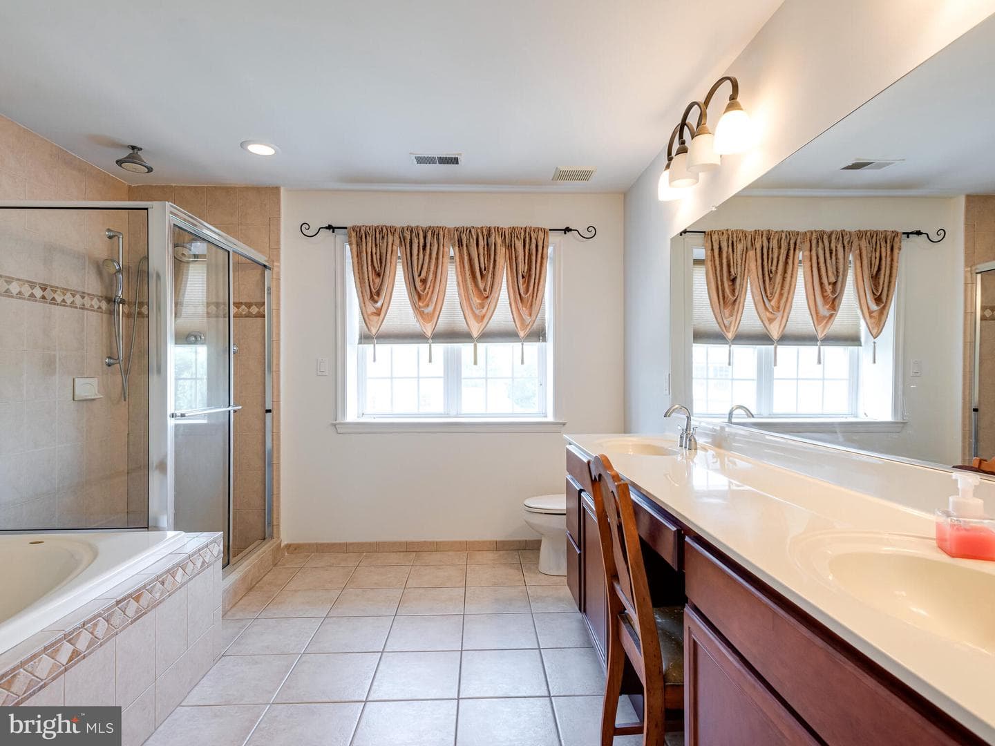 125 Candlewyck Drive photo 25