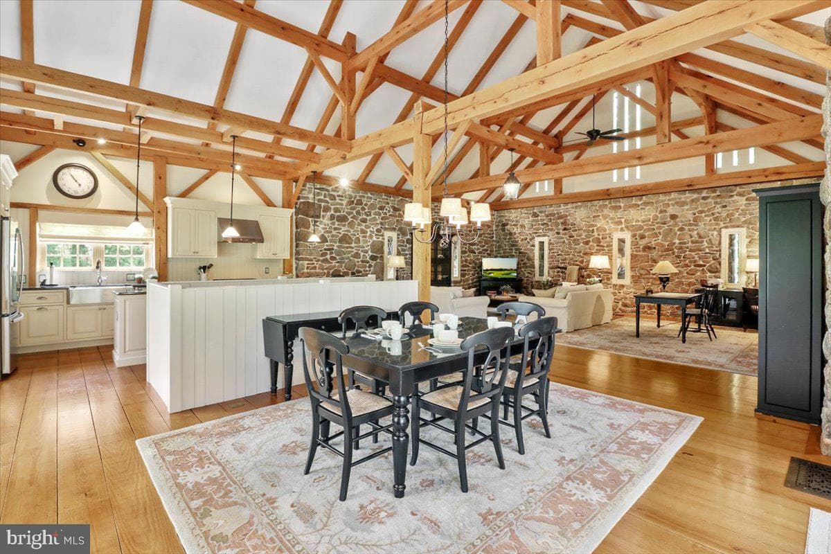 11 Brownstone Lane photo 13