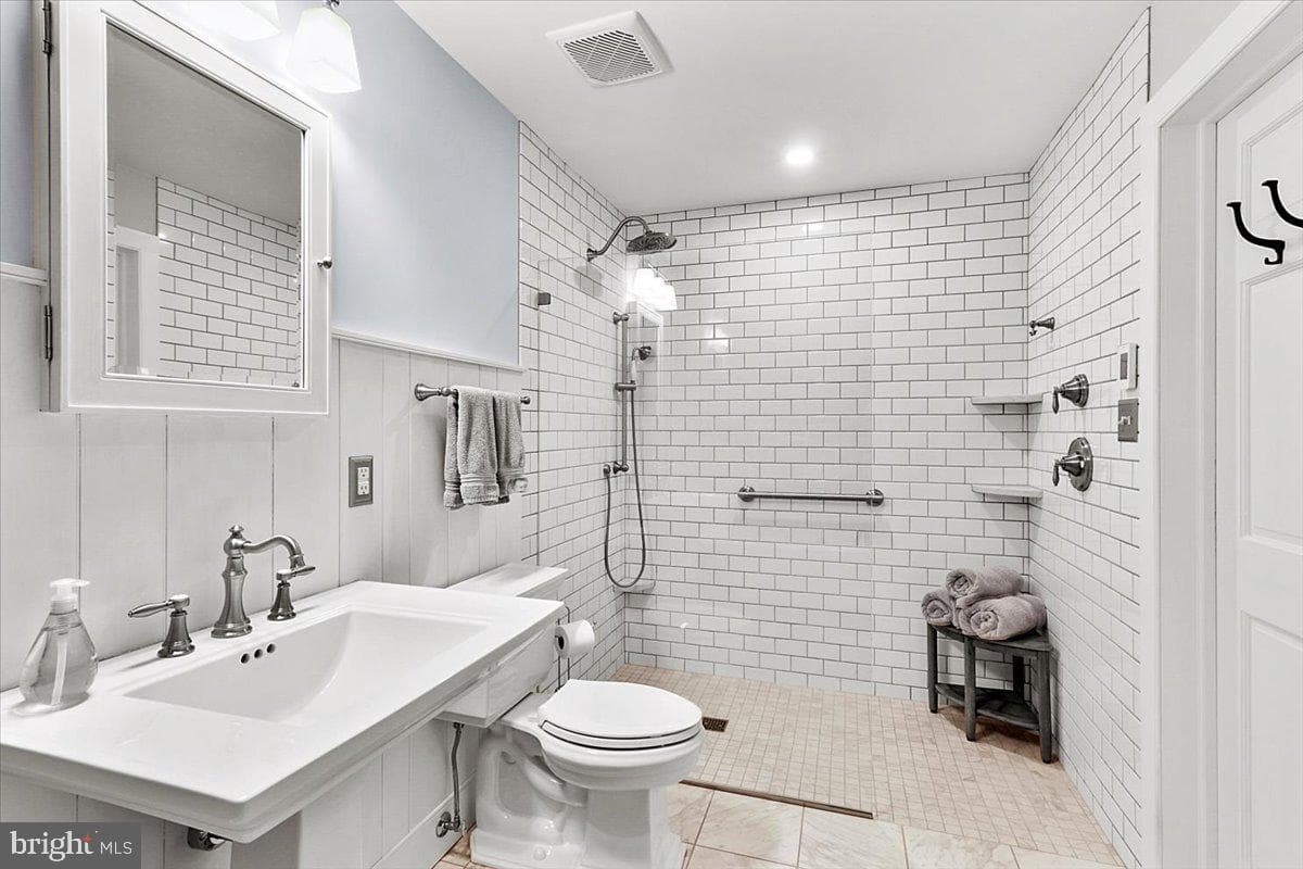 11 Brownstone Lane photo 21