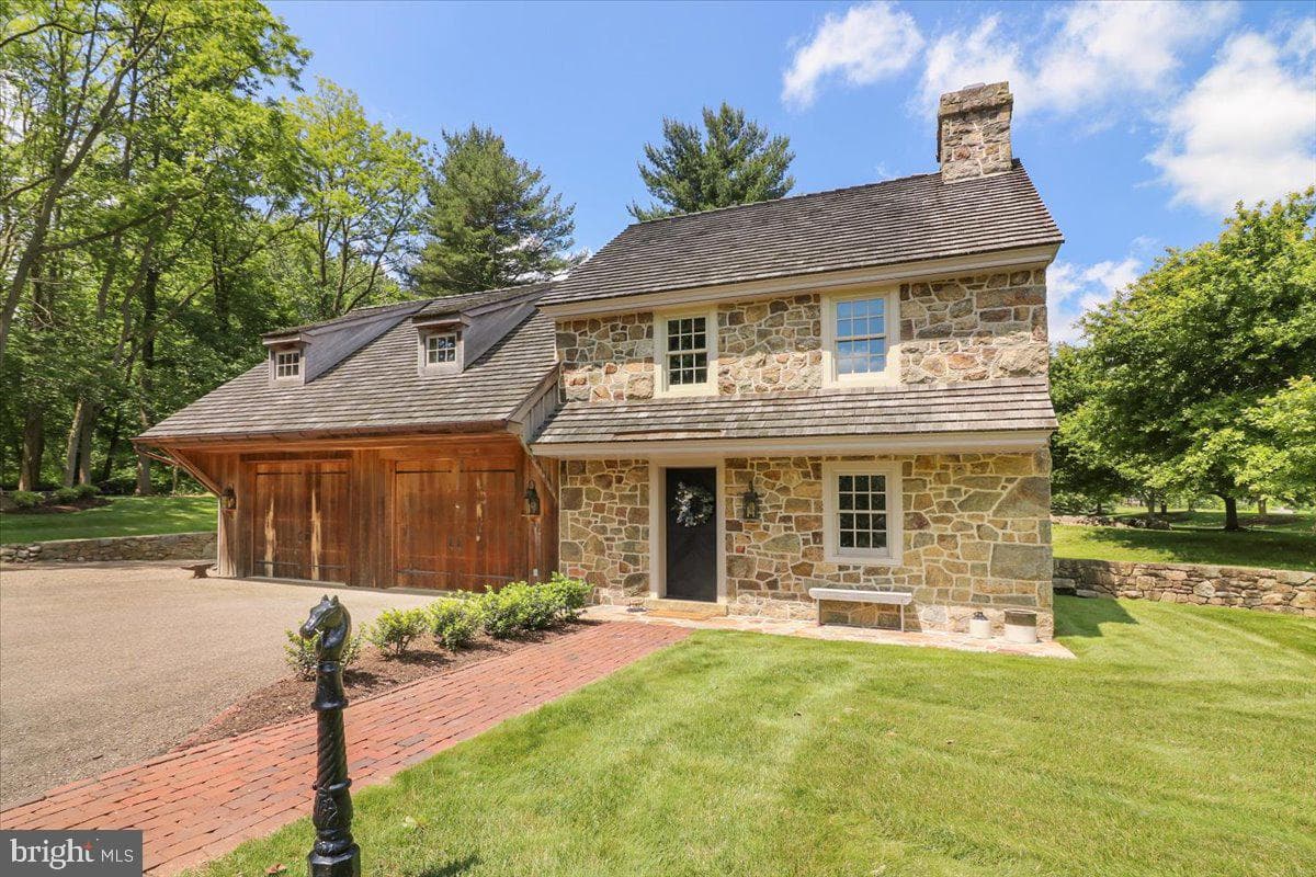 11 Brownstone Lane photo 23