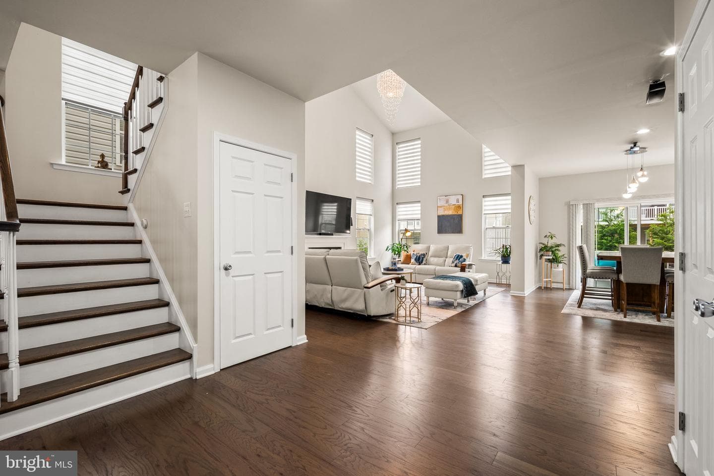 713 Houston Street photo 27