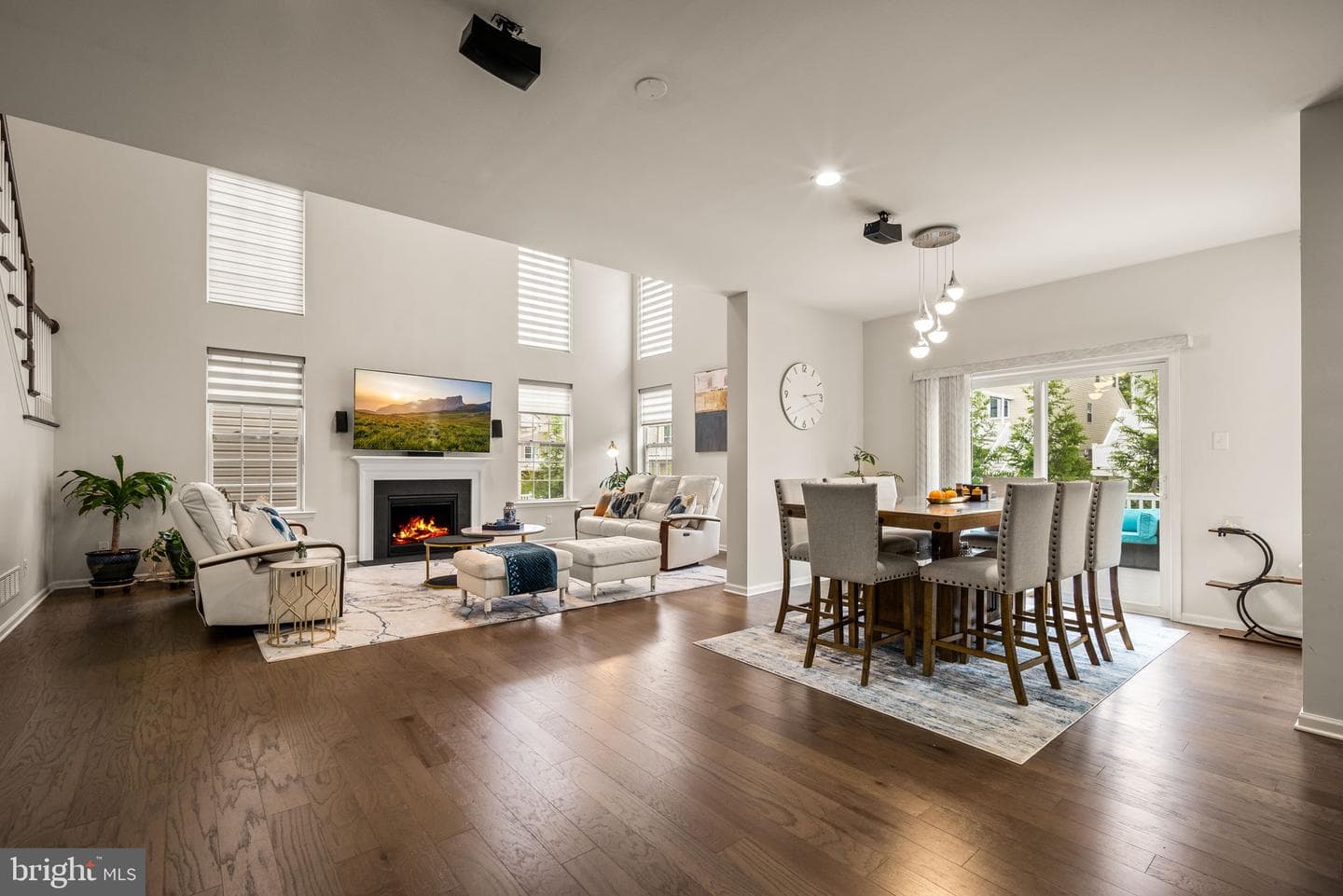 713 Houston Street photo 3