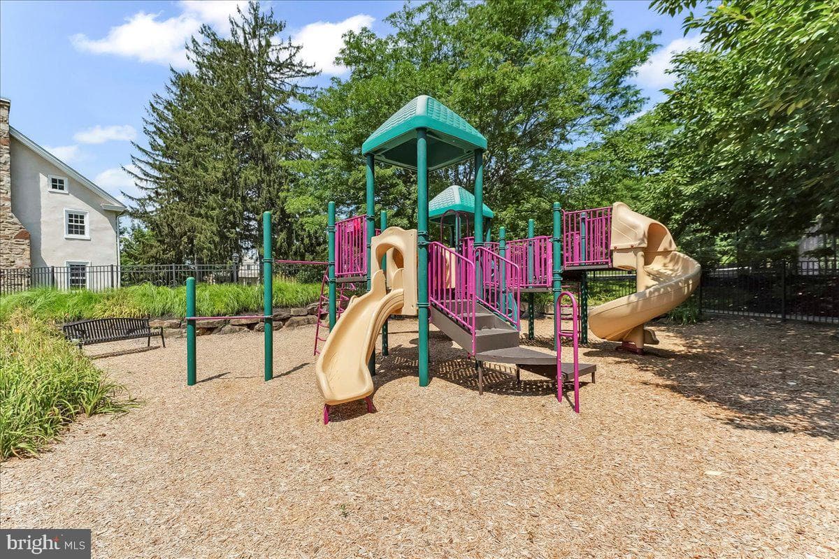168 Windgate Drive photo 41
