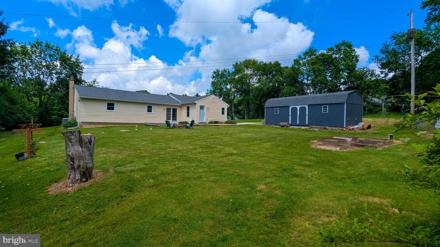 1298 E Kings Highway photo 43