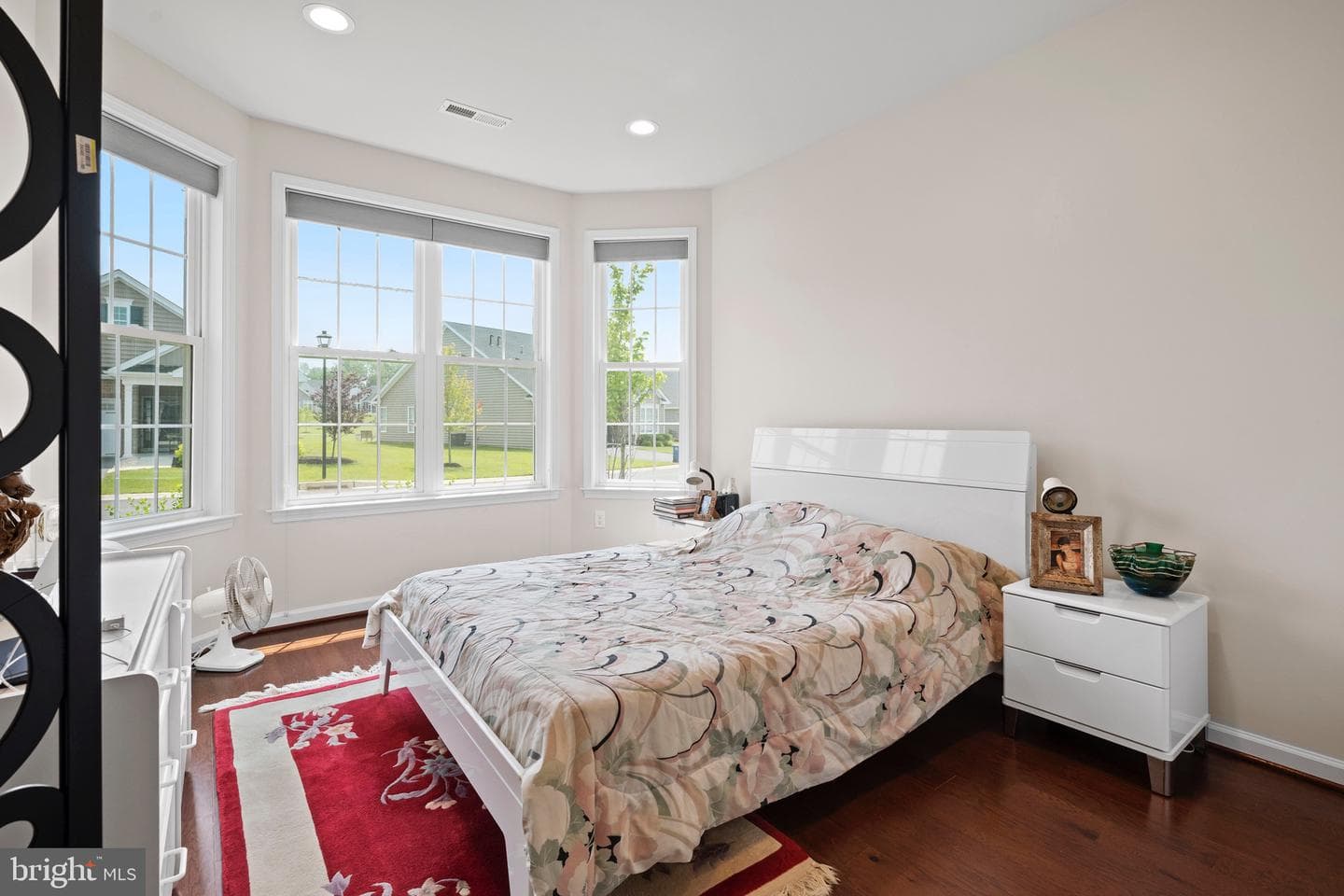 514 Valor Drive photo 4