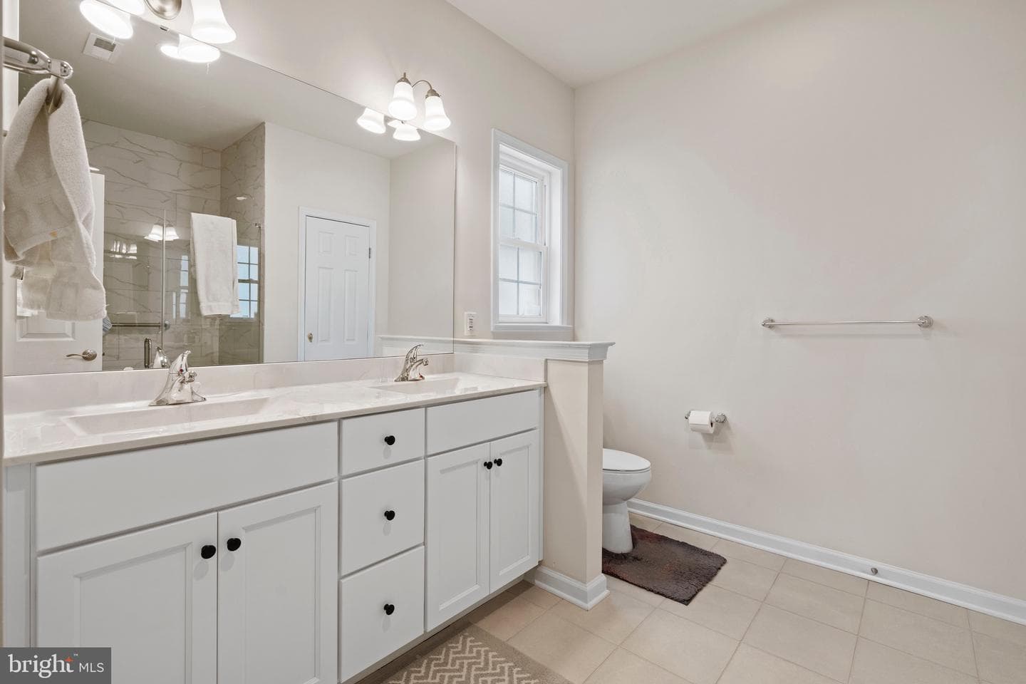 514 Valor Drive photo 9