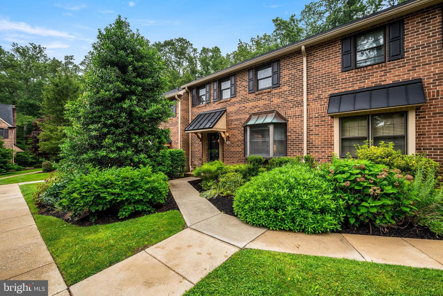 139 Putney Lane #139 photo 1