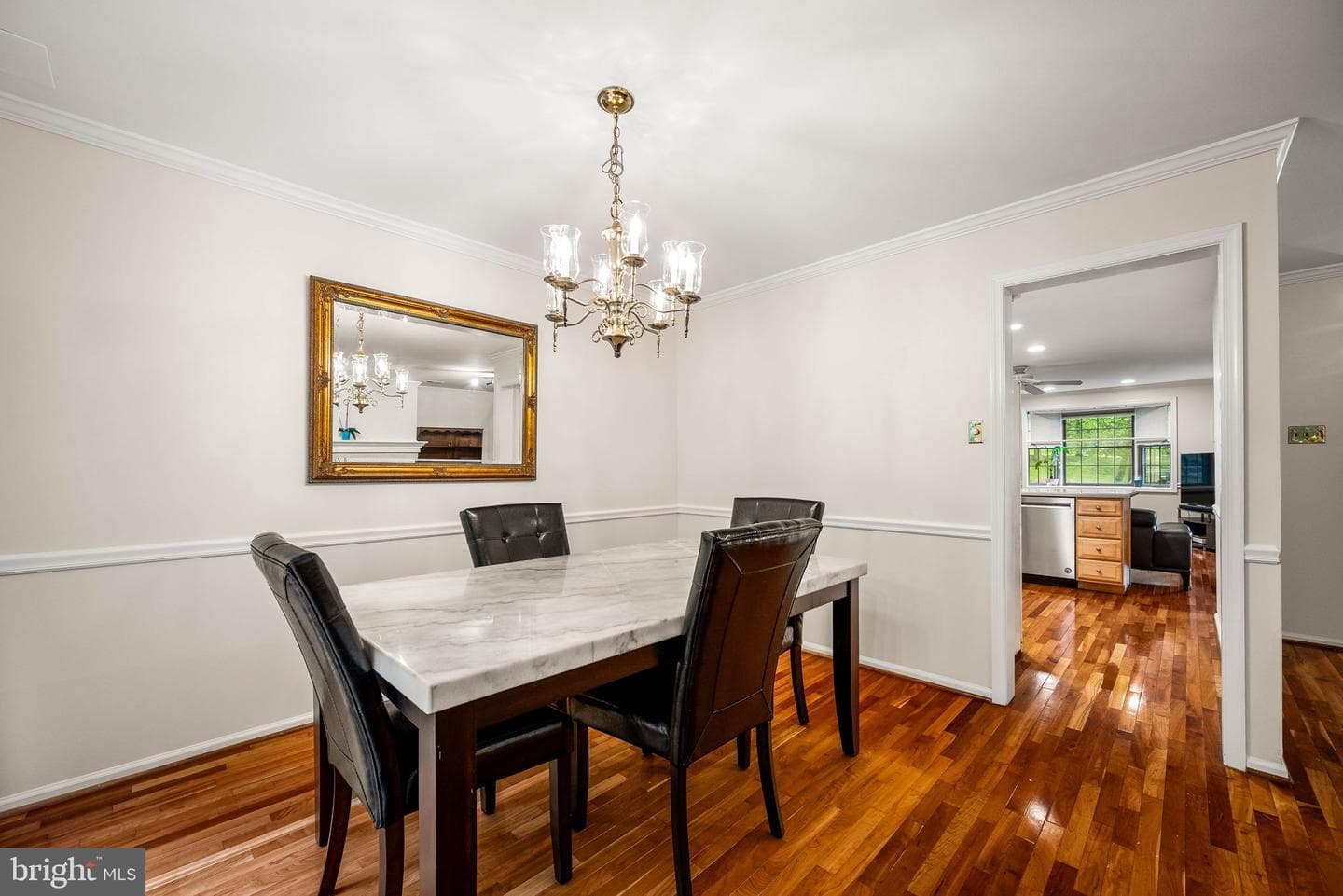 139 Putney Lane #139 photo 8