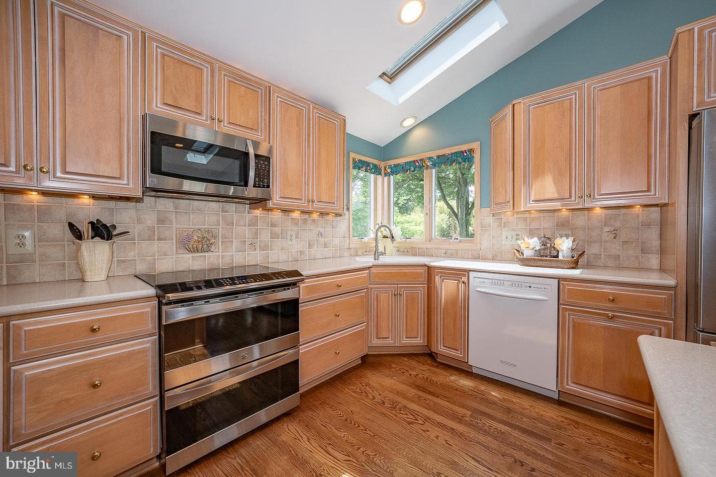 1414 Gary Terrace photo 20
