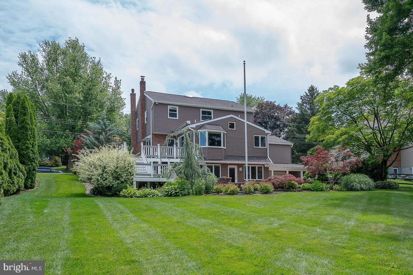 1414 Gary Terrace photo 5
