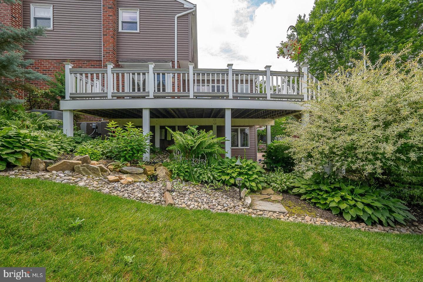 1414 Gary Terrace photo 55