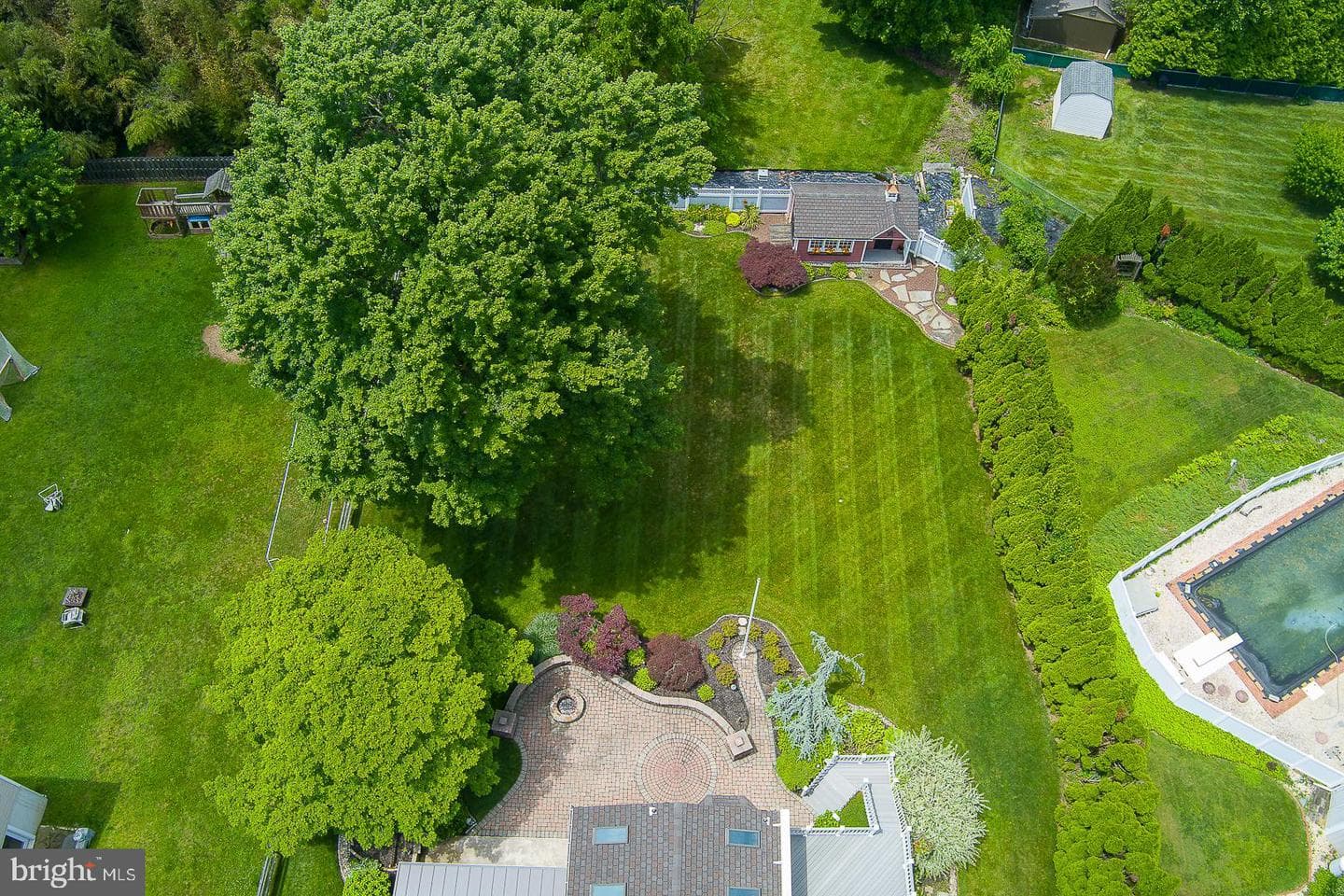1414 Gary Terrace photo 79