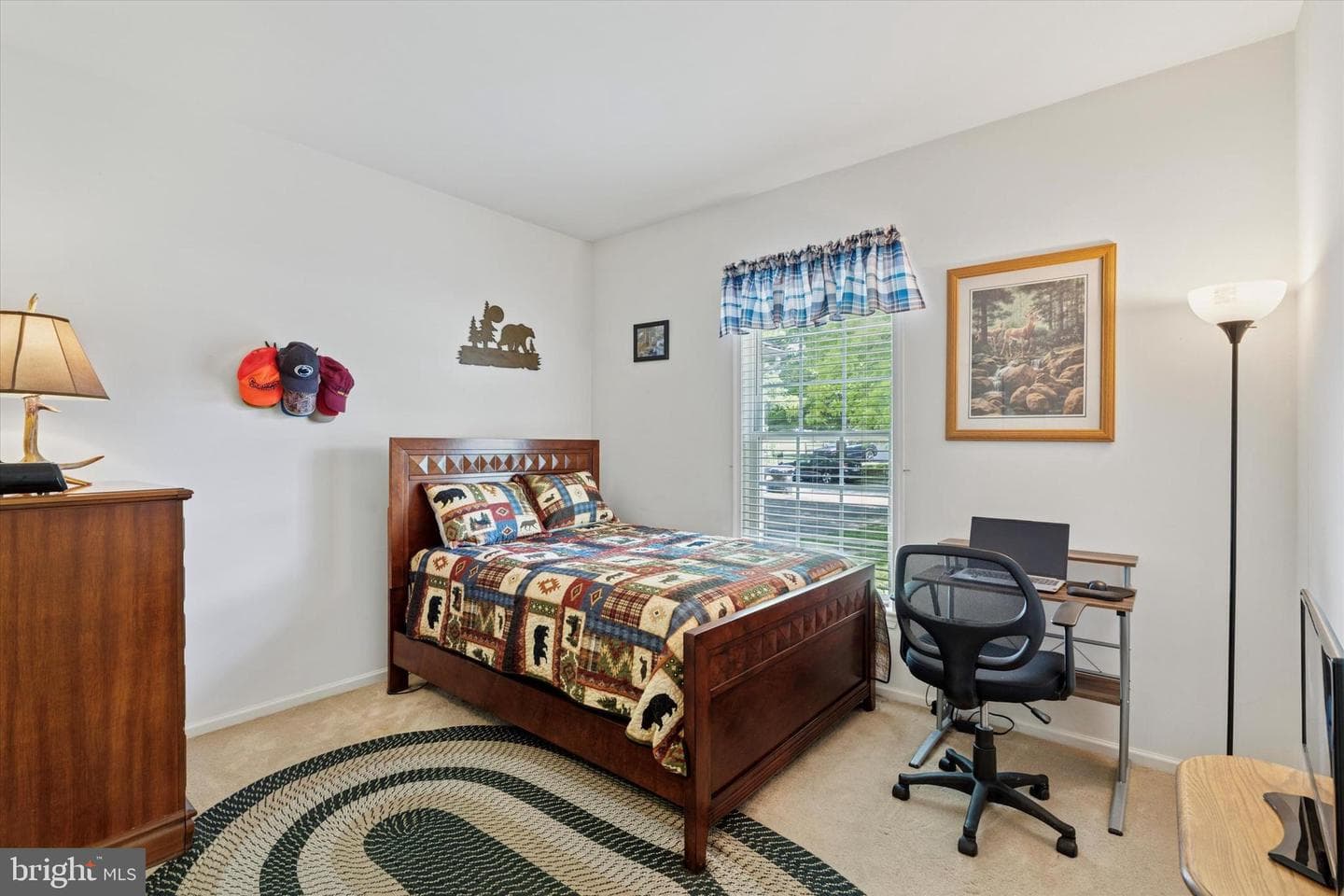 302 Cressent Court photo 14