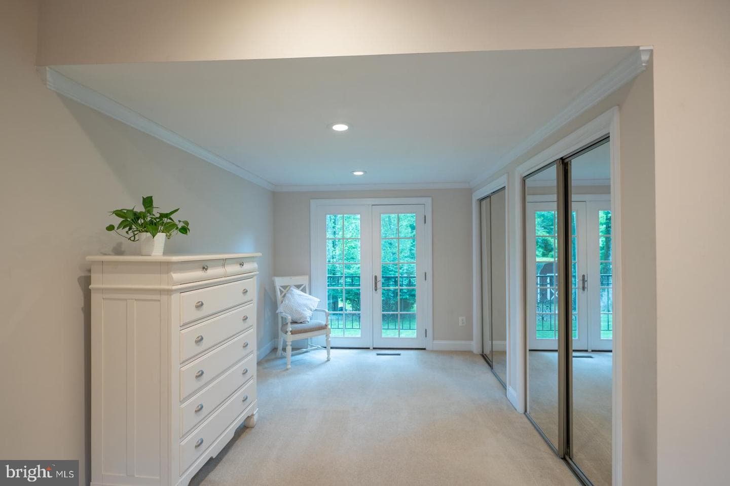 496 Black Swan Lane photo 15