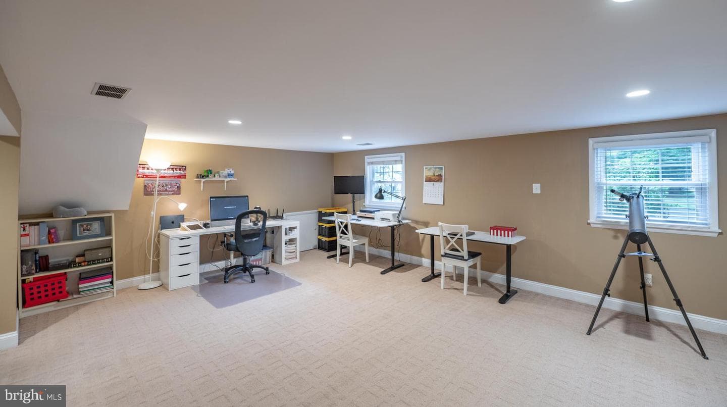 496 Black Swan Lane photo 27