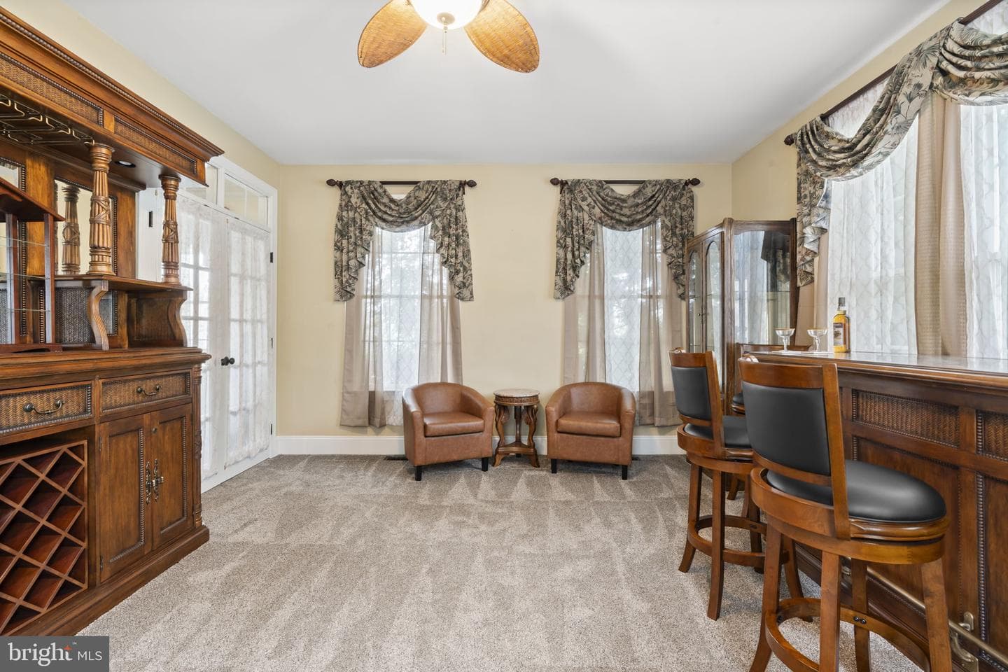 2 Windsor Court photo 11
