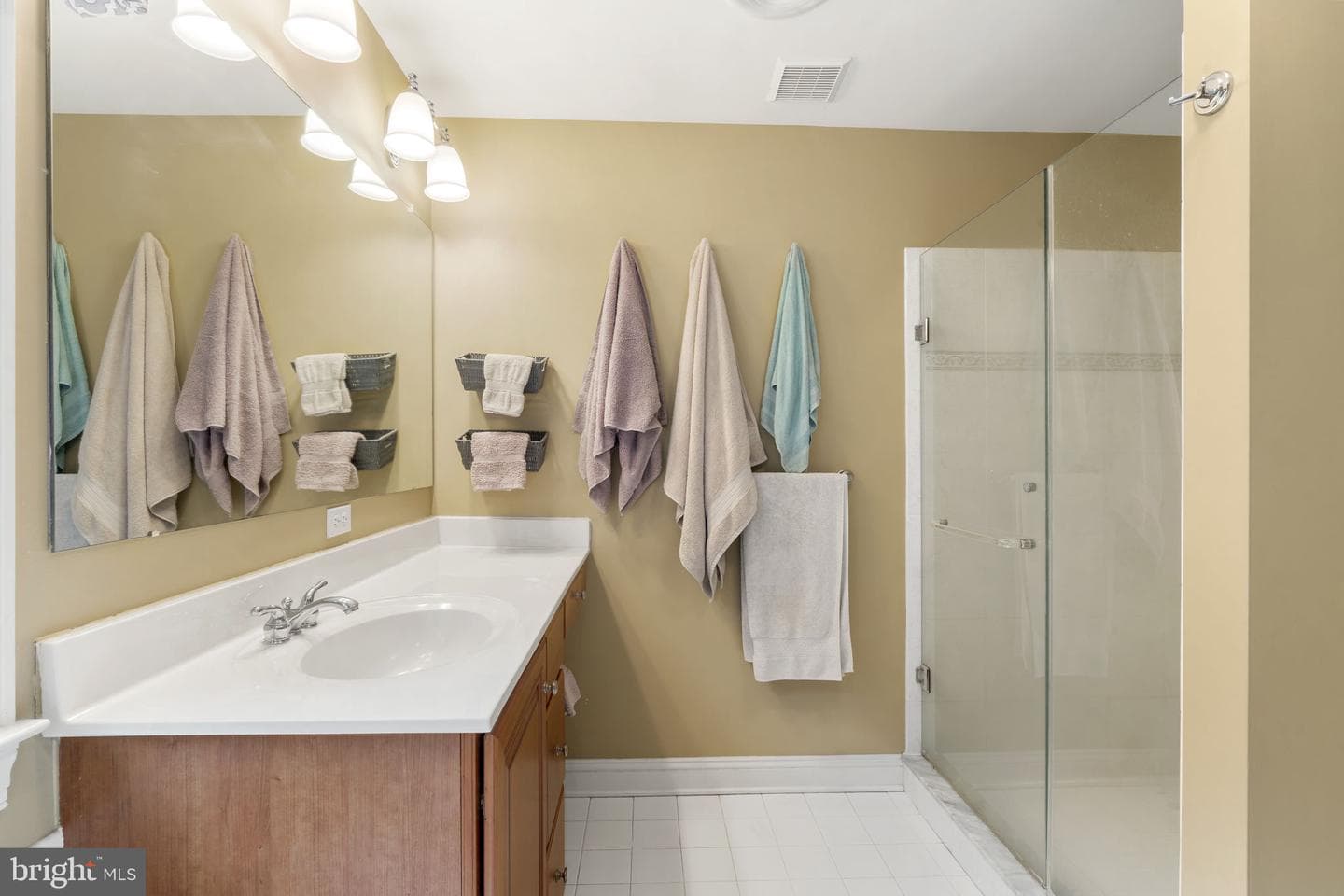 2 Windsor Court photo 47