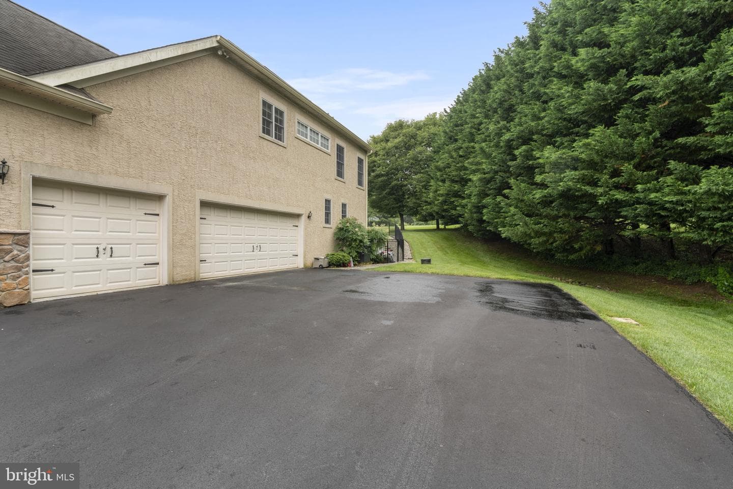 2 Windsor Court photo 53