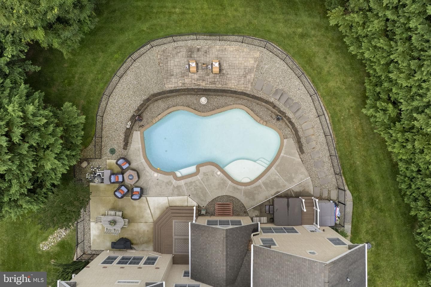 2 Windsor Court photo 59
