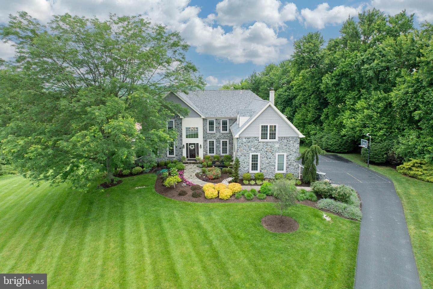 893 Glendale Lane photo 46