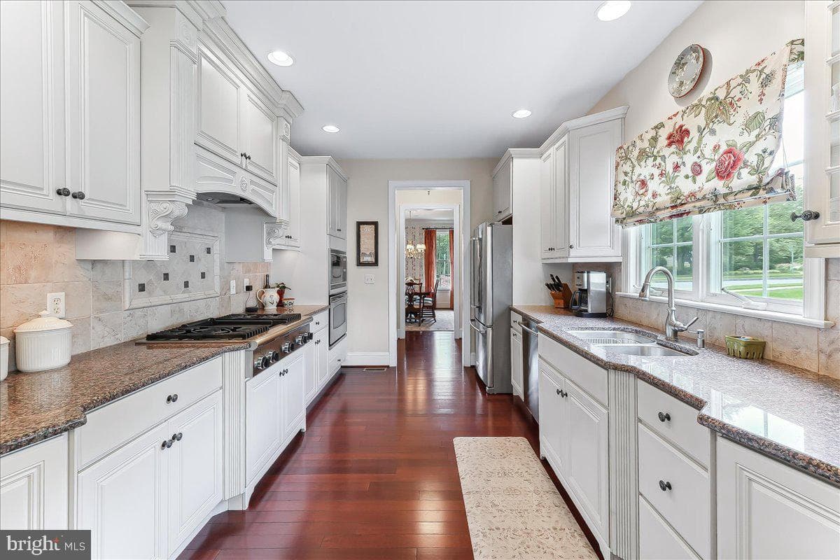 201 Brittany Drive photo 17