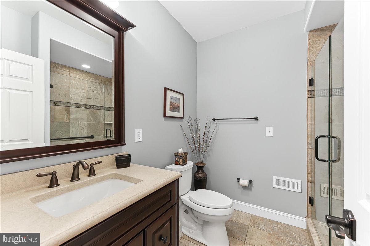 201 Brittany Drive photo 41