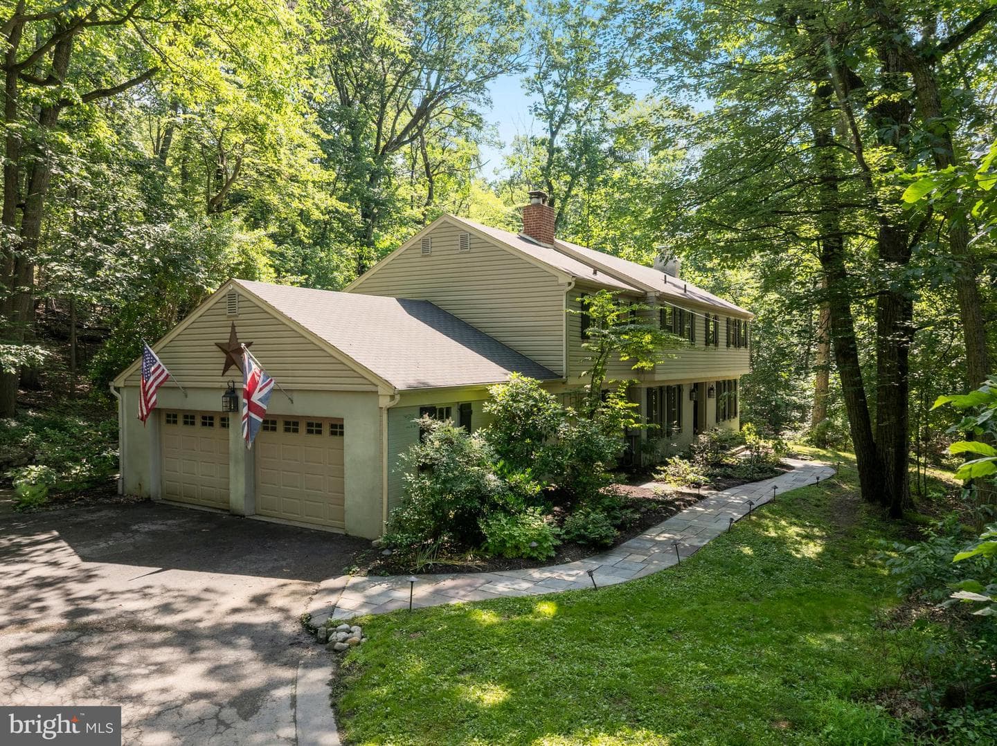 1792 Hamilton Drive photo 1