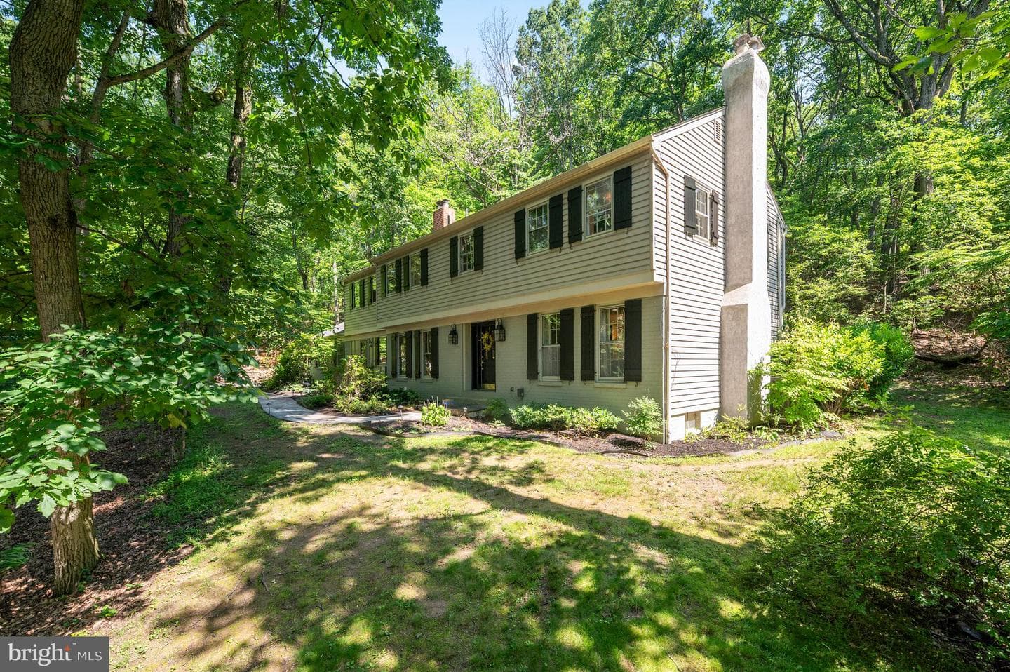 1792 Hamilton Drive photo 2