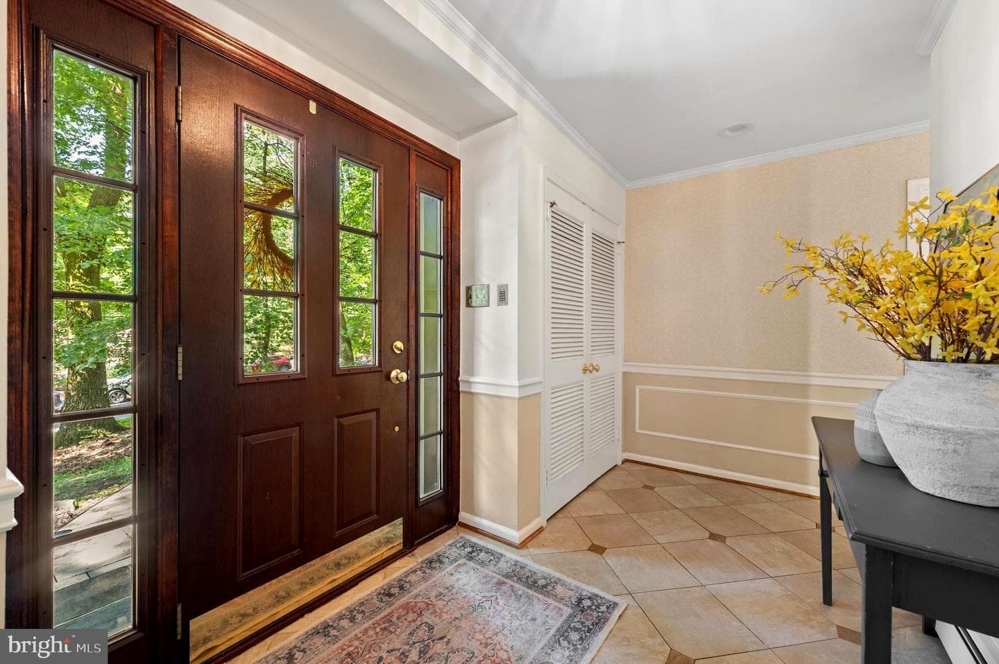 1792 Hamilton Drive photo 4