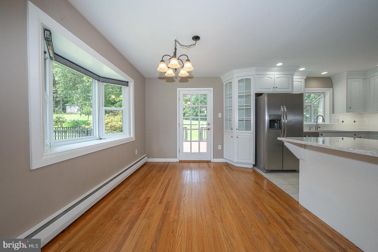 13 Bryan Avenue photo 13