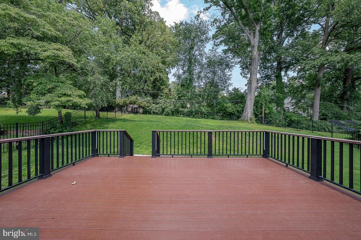 13 Bryan Avenue photo 42