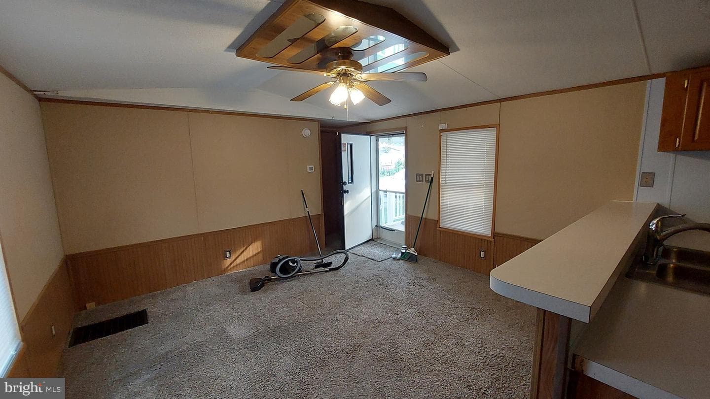836 Buttonwood Avenue photo 10