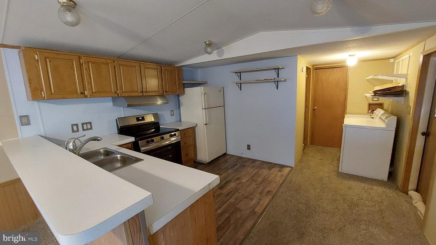 836 Buttonwood Avenue photo 9