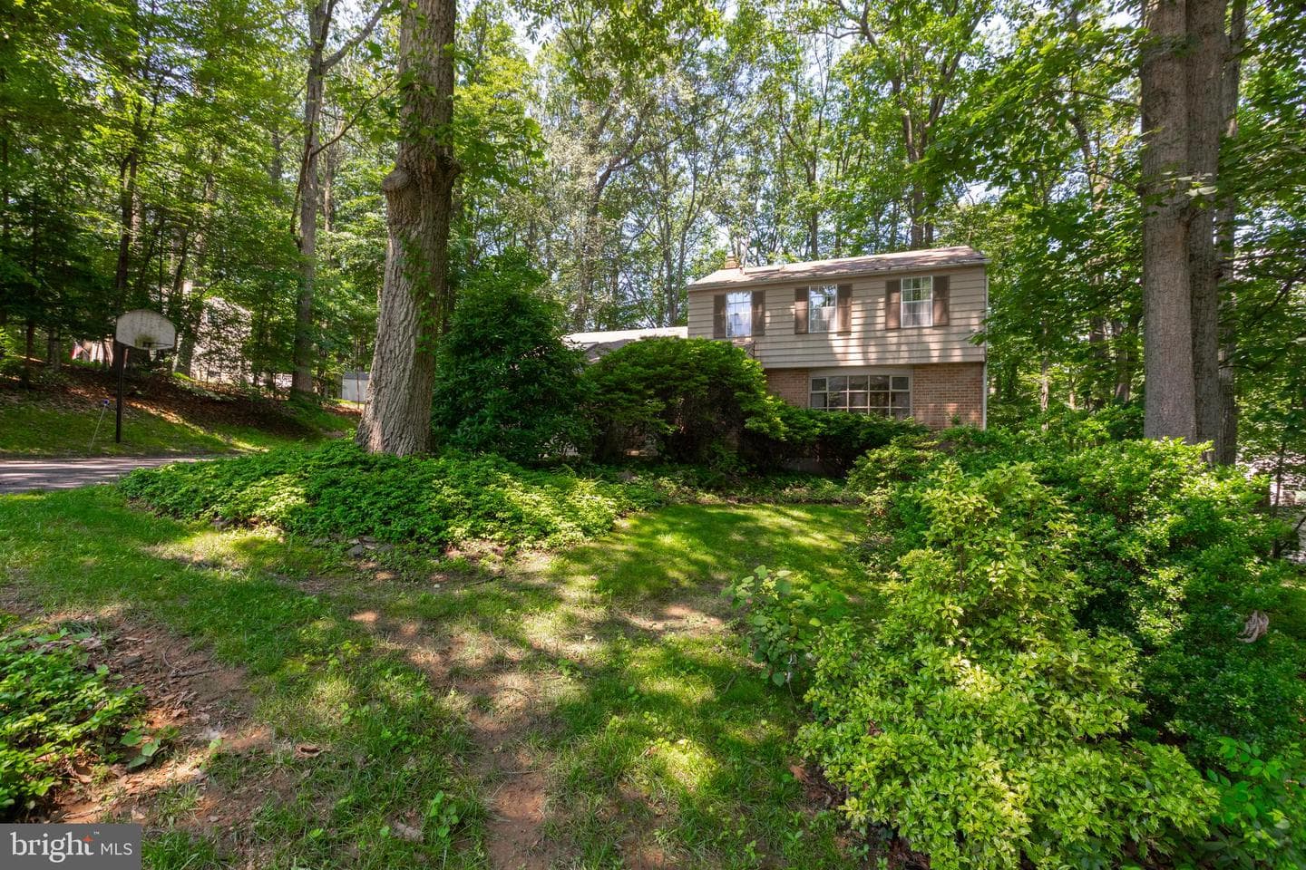 402 Howell Road photo 2
