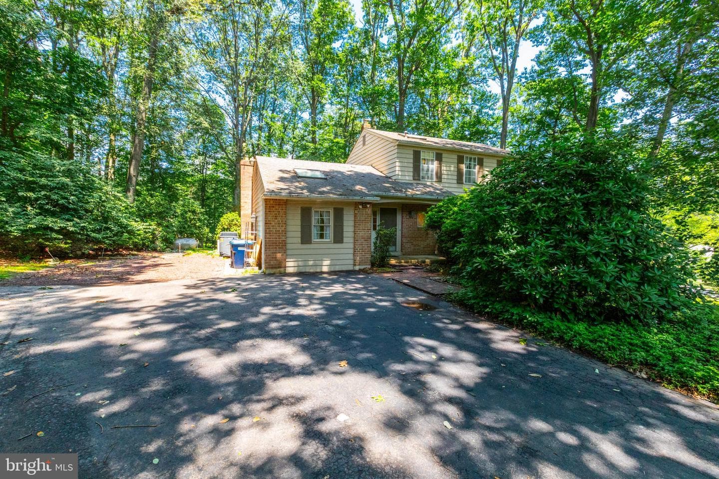 402 Howell Road photo 3