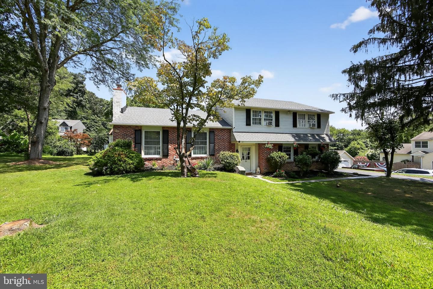 405 Edgewood Drive photo 34
