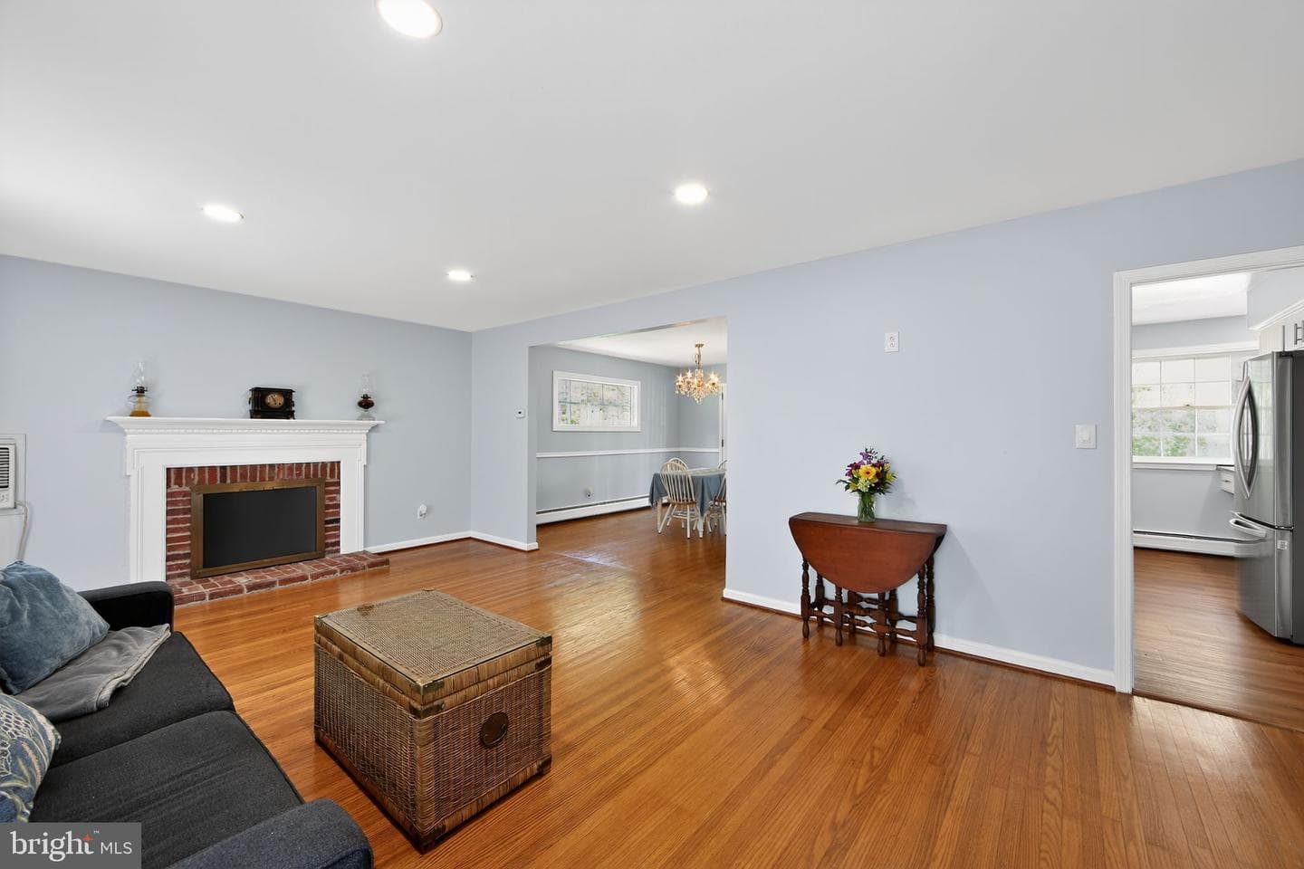 405 Edgewood Drive photo 5