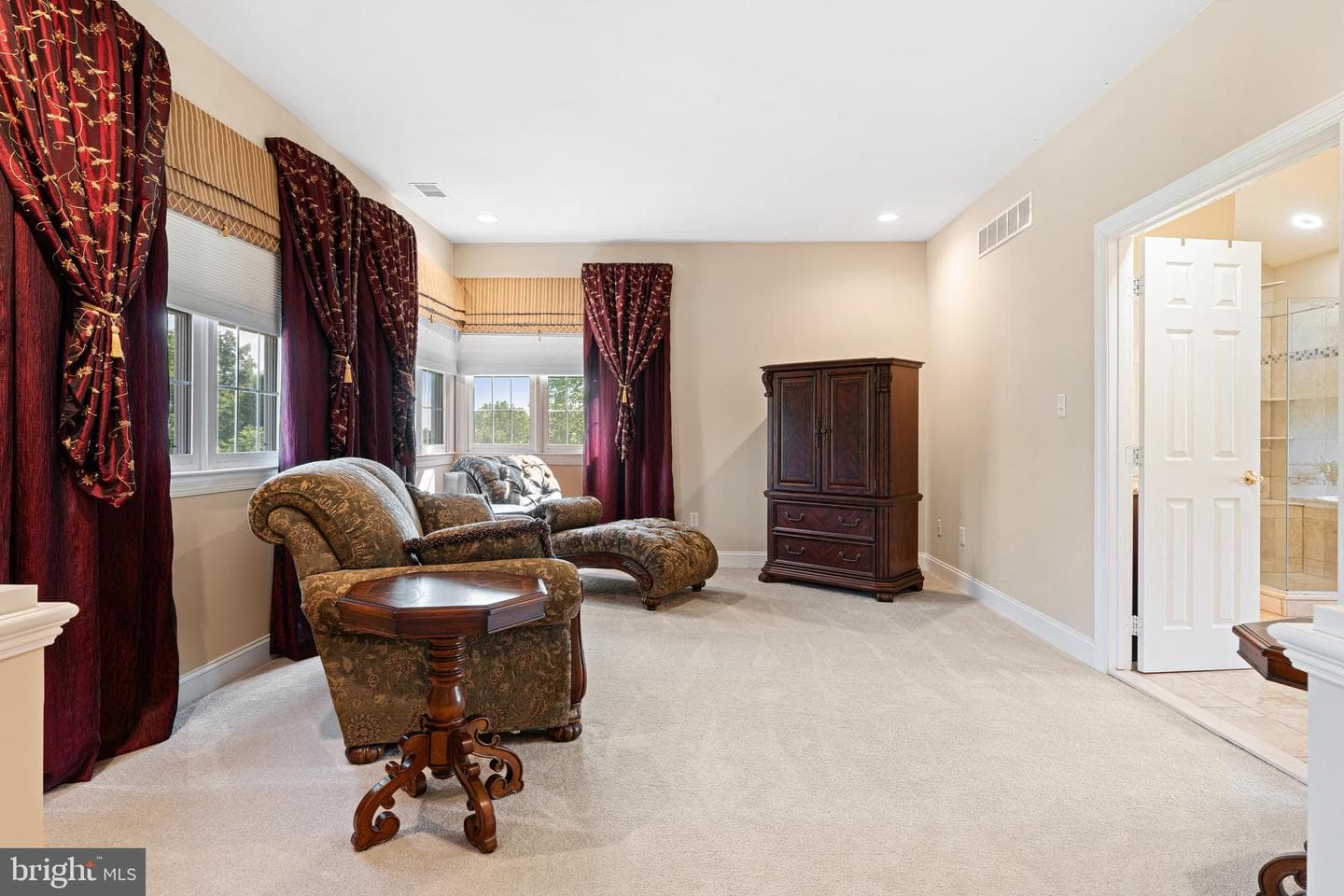 133 Talbot Drive photo 28