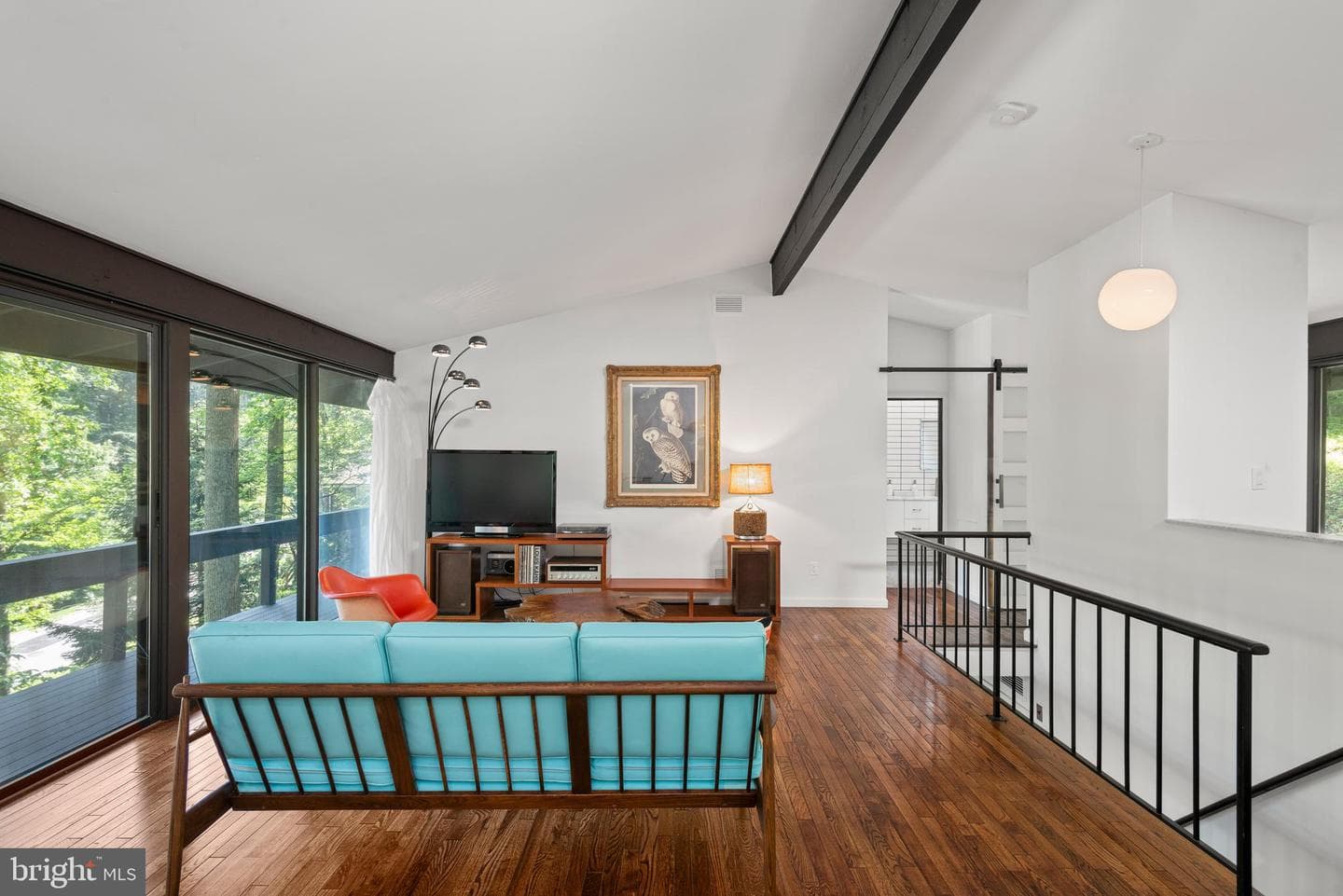 244 Vincent Road photo 5