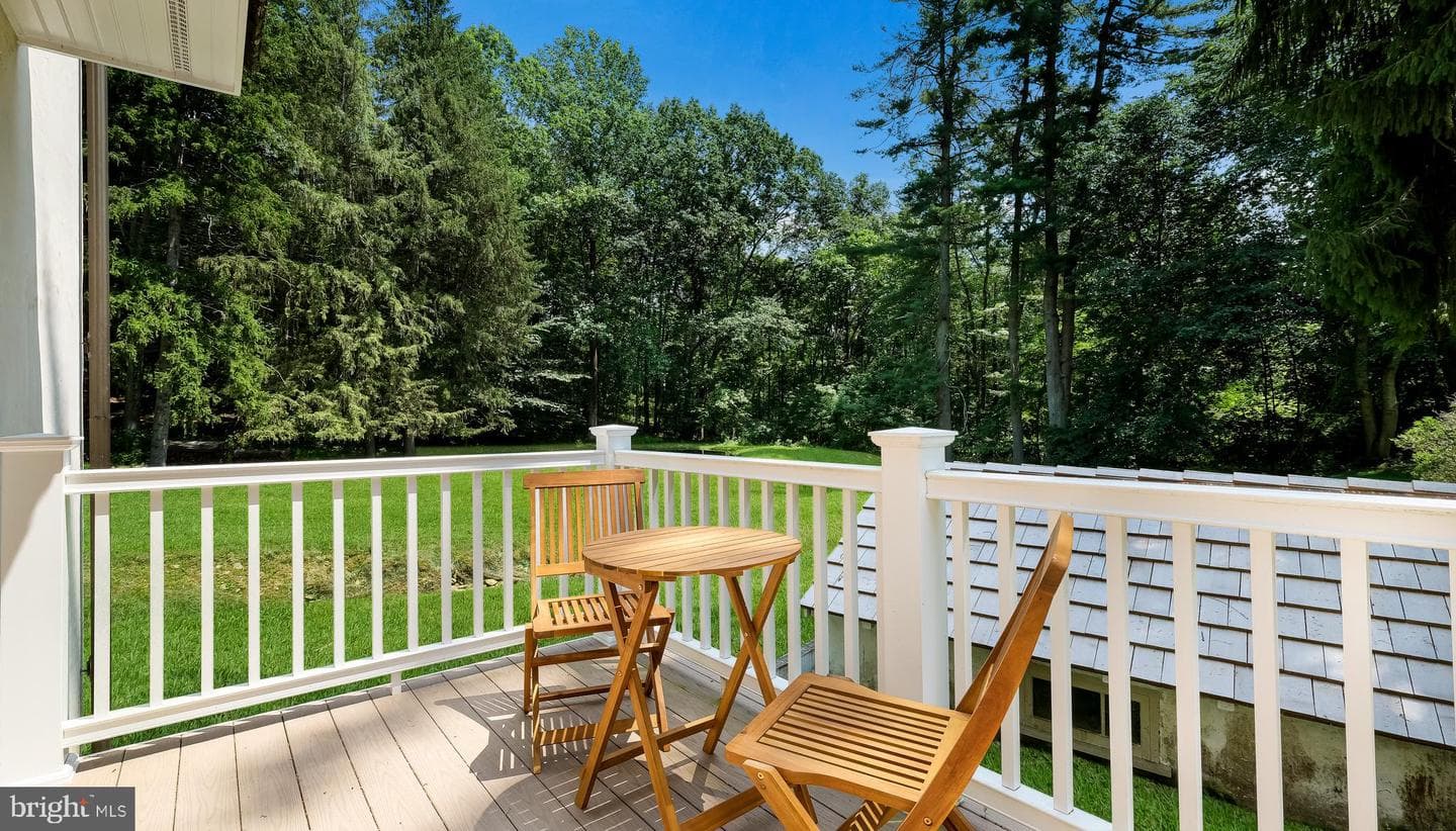 208 Hurley Road photo 35