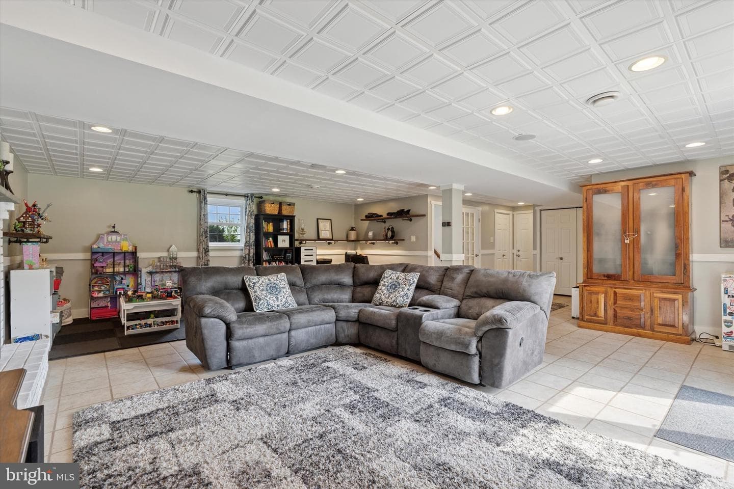 1232 W Bridge Street photo 19