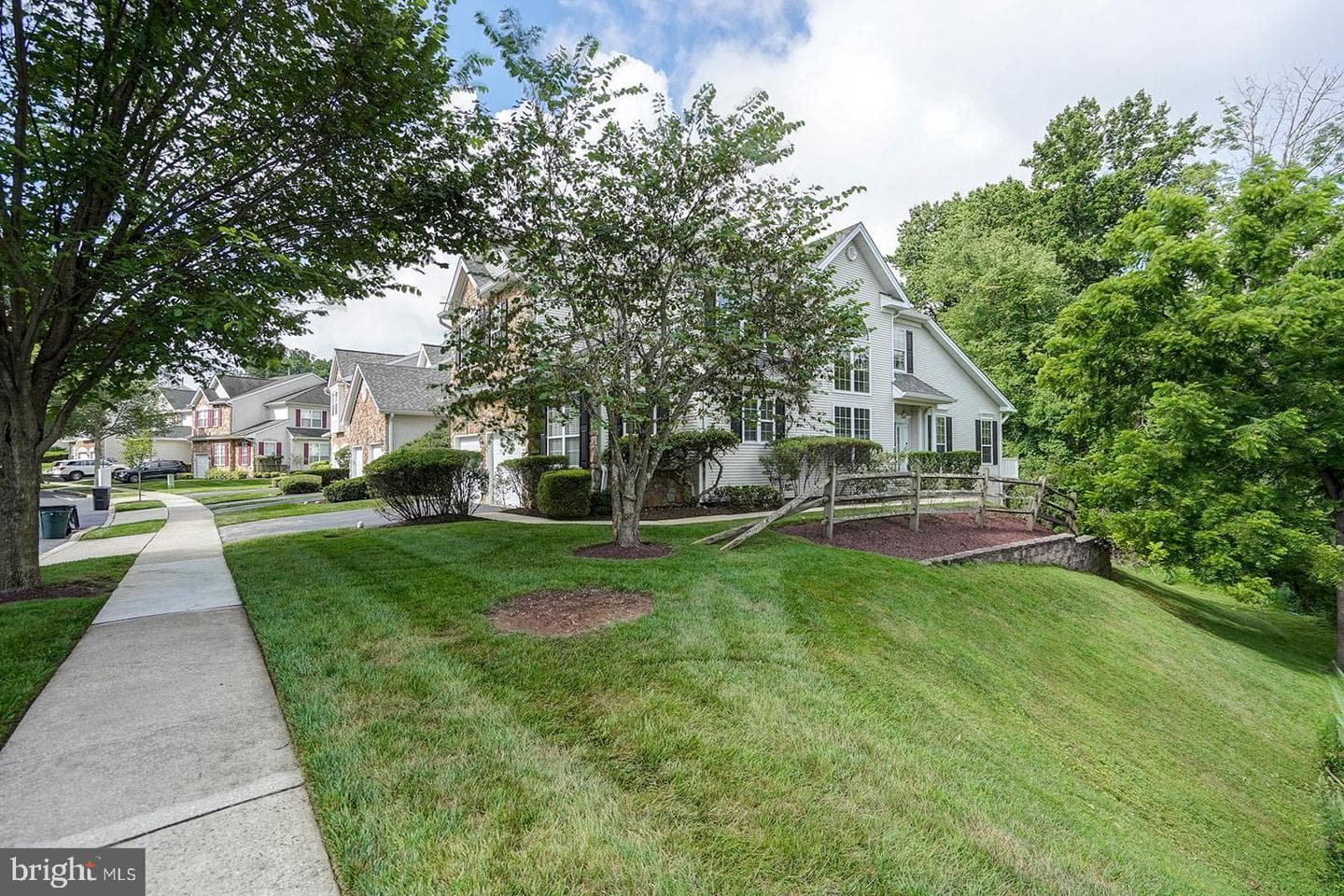 100 Forelock Court photo 6