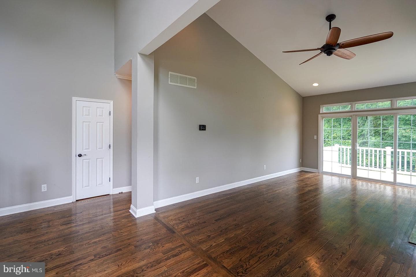 100 Forelock Court photo 9