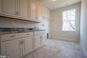 110 Lexington Manor photo 10