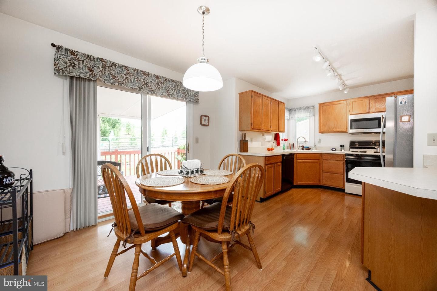 28 Northfield Drive photo 4