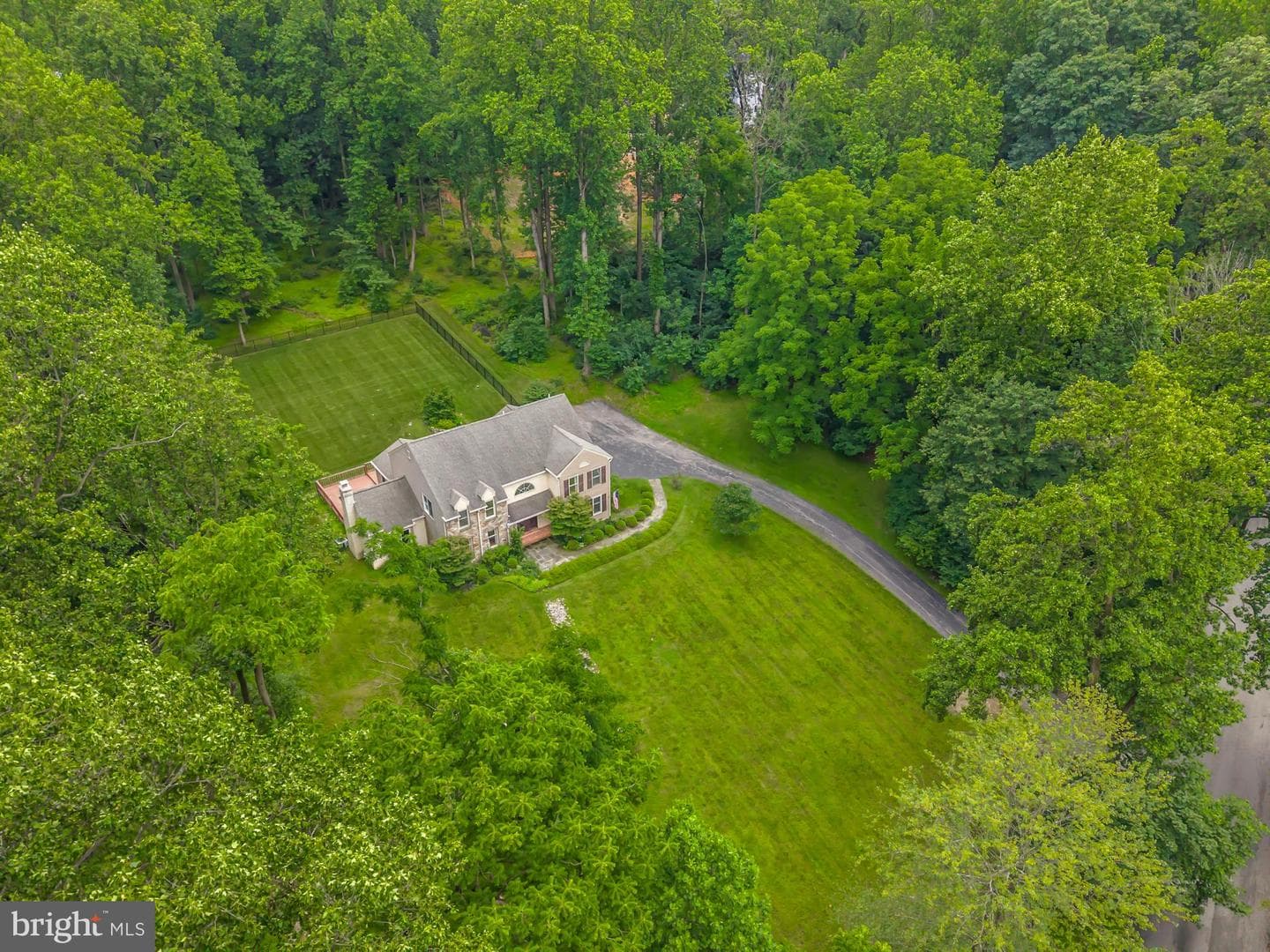 1024 Tinkerhill Lane photo 6